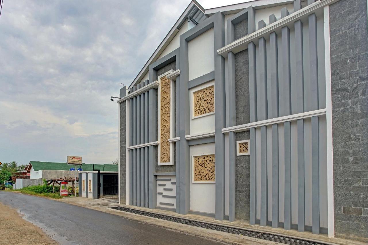 Oyo 90404 Pringombo Homestay 2 Syariah باندار لامبونغ المظهر الخارجي الصورة