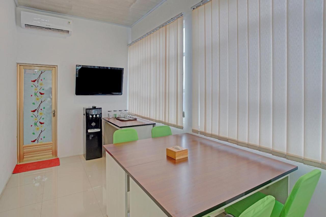 Oyo 90404 Pringombo Homestay 2 Syariah باندار لامبونغ المظهر الخارجي الصورة