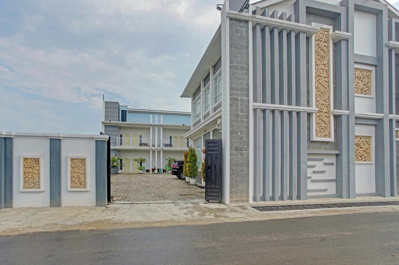 Oyo 90404 Pringombo Homestay 2 Syariah باندار لامبونغ المظهر الخارجي الصورة