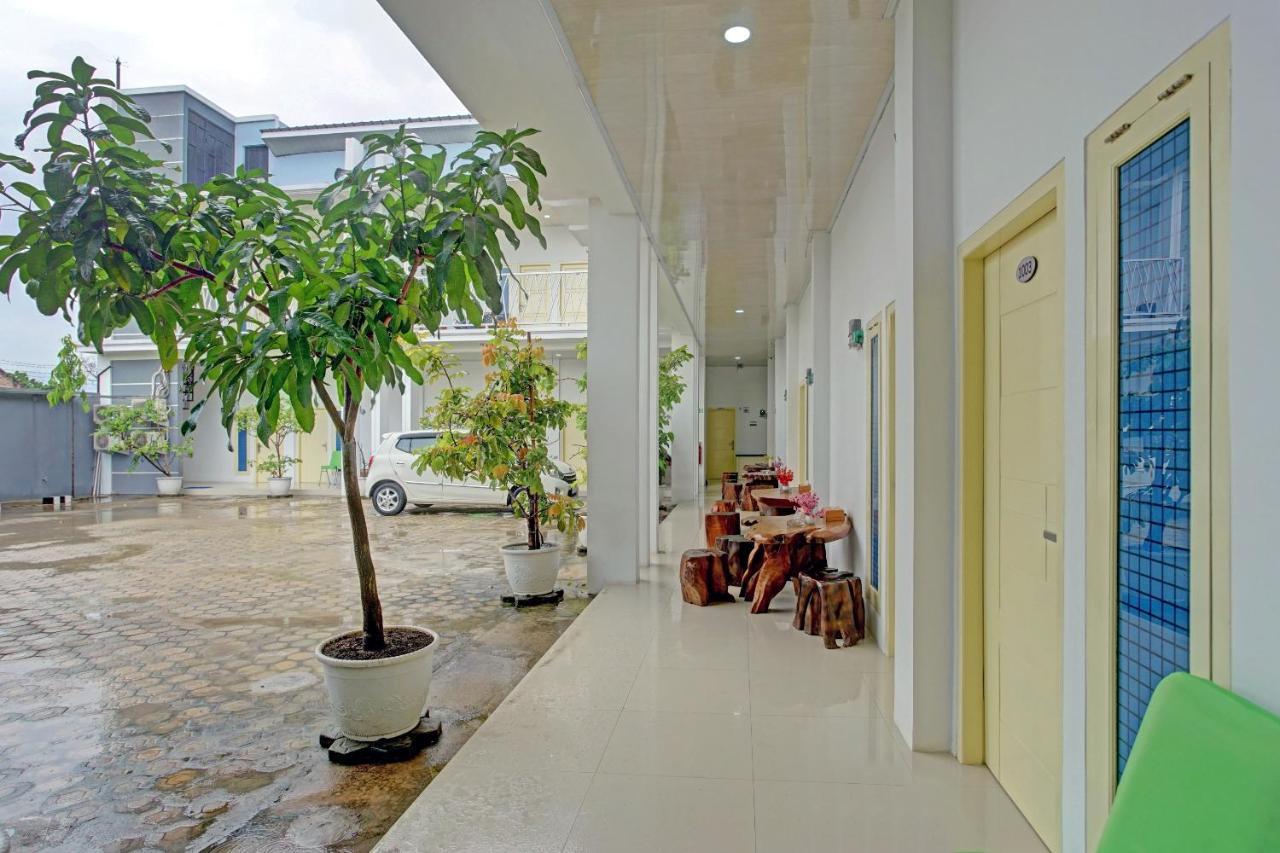 Oyo 90404 Pringombo Homestay 2 Syariah باندار لامبونغ المظهر الخارجي الصورة